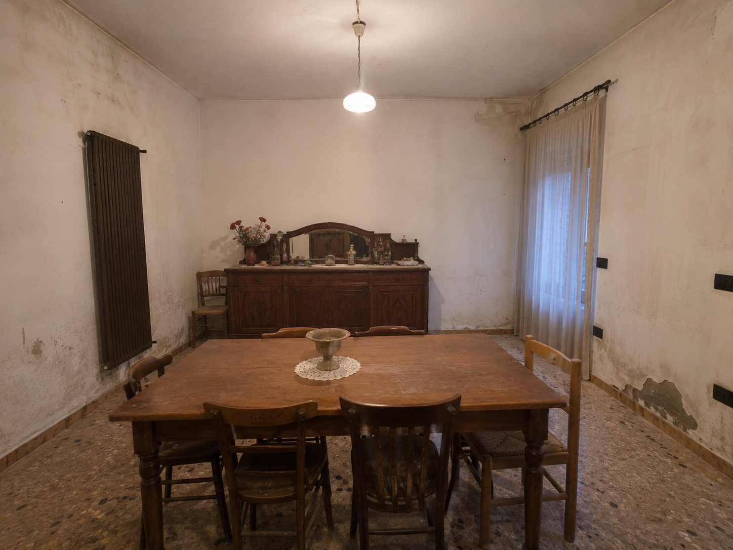 Da ambiente inutilizzato a nuova cucina. — prima dell'intervento
